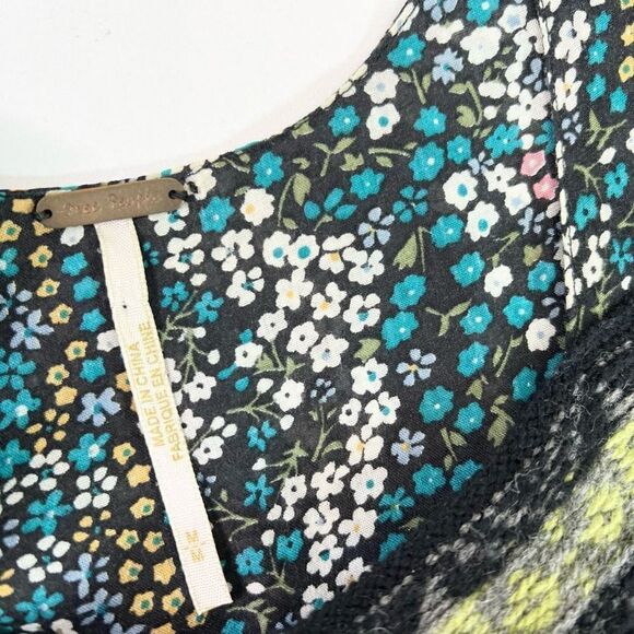 Free People Top Sweater Womens Medium Floral Stripes Knitted Boho - Picture 2 of 10